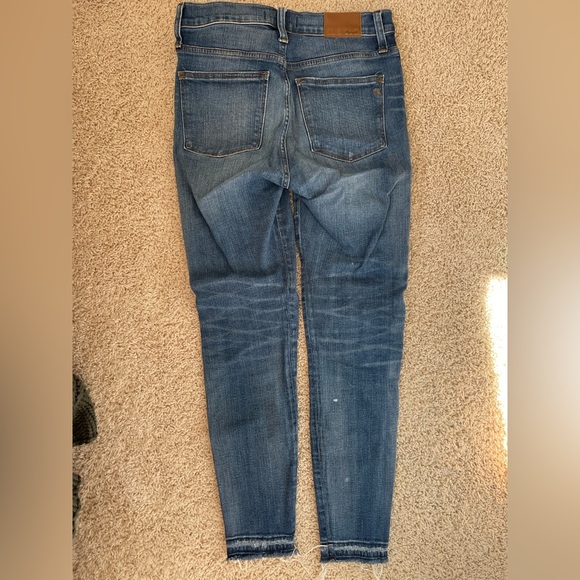 Madewell denim 9” high rise skinny destructed - Picture 2 of 7